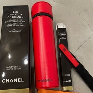 *S0Ld**New. Chanel Colors brush set and nail file in Incendiaire